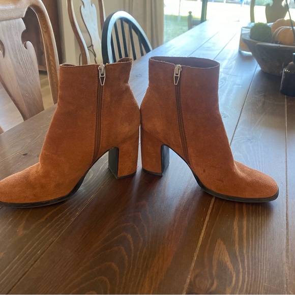 Dolce Vita brown suede boots size 7 - Picture 2 of 5
